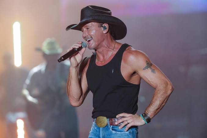 Tim McGraw performing on tour